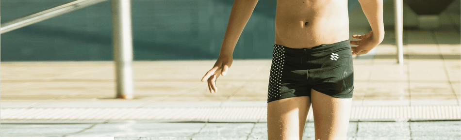 Er det ok at tisse i svømmehallen (og hvor mange gør det)?