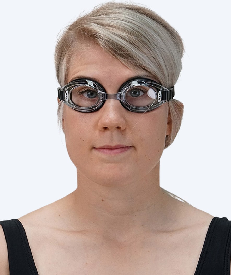 Eyeline nærsynede svømmebriller med styrke - (-1.5) til (-10.0) med klar glas - Sort