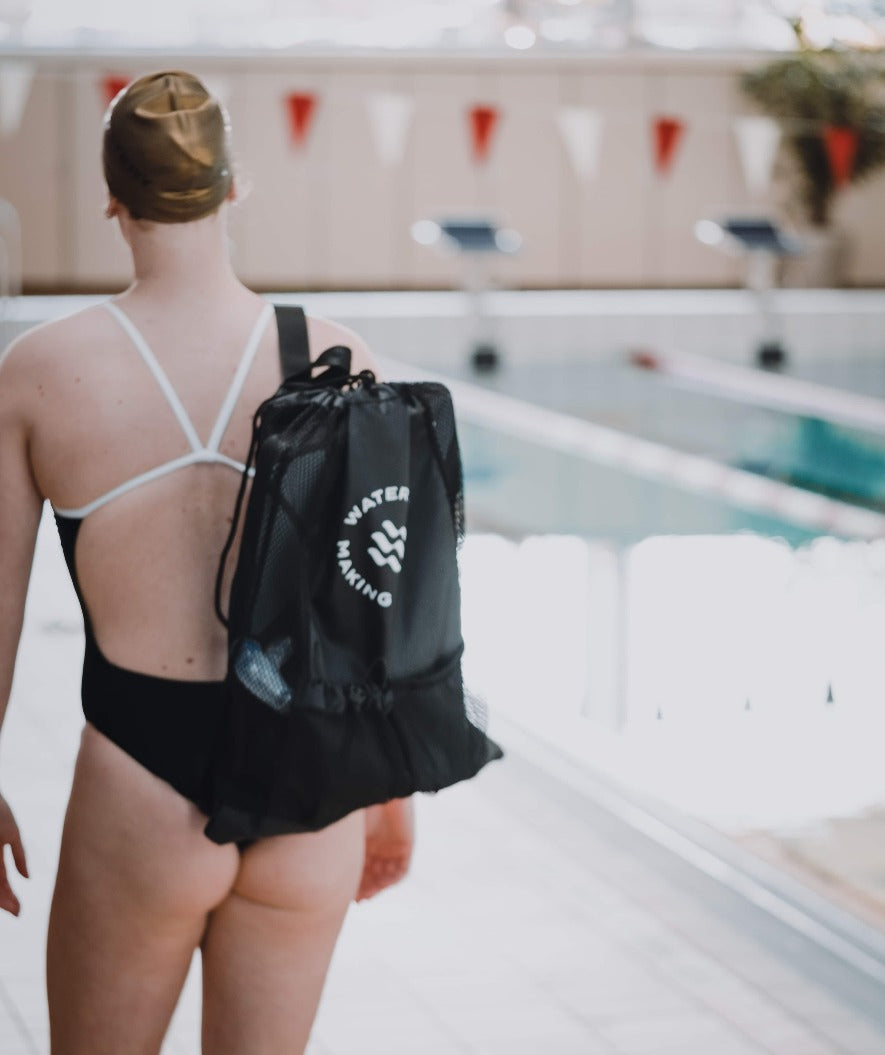 Watery svømmenet - Ultra Light 40L - Sort